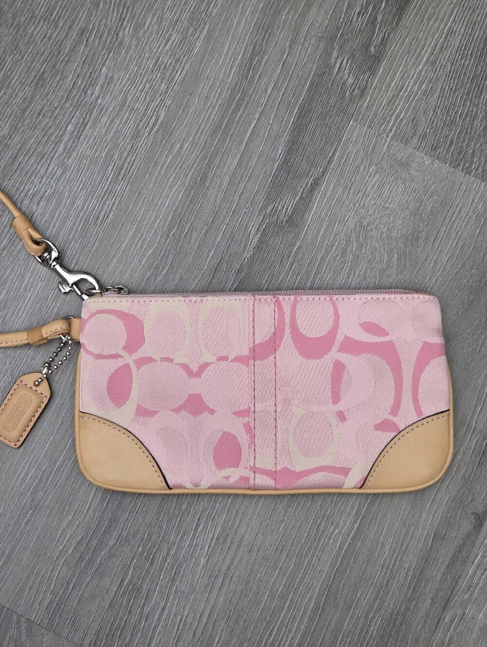 EXCELLENT VINTAGE COACH Y2K OPTIC SIGNATURE C WRISTLET